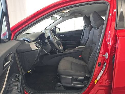 Used 2020 Toyota C-HR LE FWD image 14