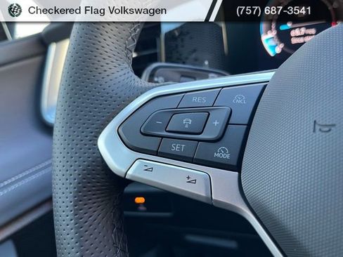 New 2026 Volkswagen Tiguan SE R-Line image 37