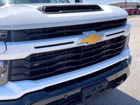 Used 2025 Chevrolet Silverado 2500 Custom w/ Custom Value Package AWD/4WD image 34