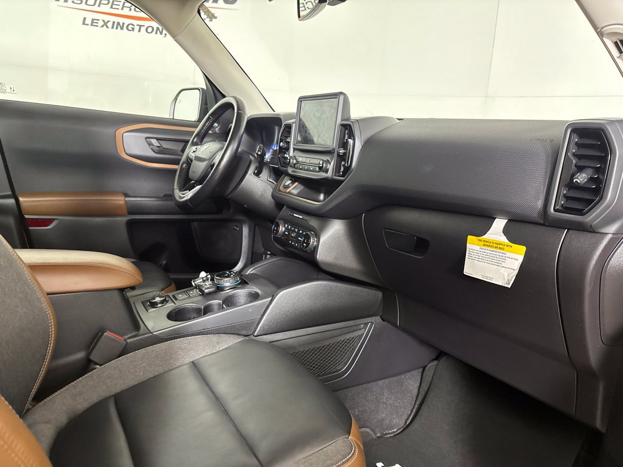 Used 2023 Ford Bronco Sport Outer Banks w/ Tech Package AWD/4WD image 32