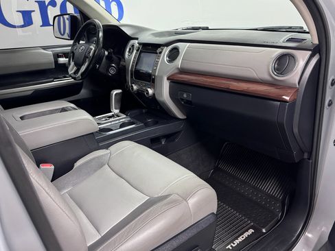 Used 2018 Toyota Tundra Limited w/ Limited Premium Package AWD/4WD image 10