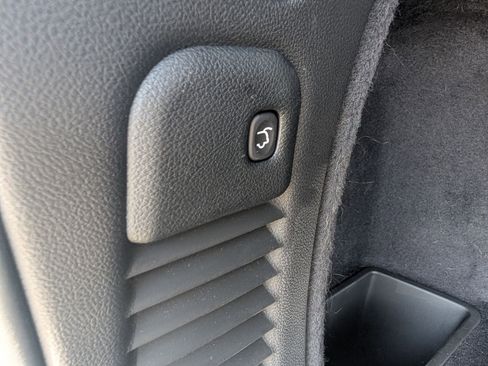 Used 2025 Dodge Durango R/T image 32