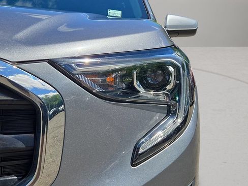 Used 2019 GMC Terrain SLE w/ Driver Convenience Package AWD/4WD image 9