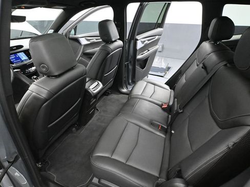 Used 2024 Cadillac XT6 Sport image 41