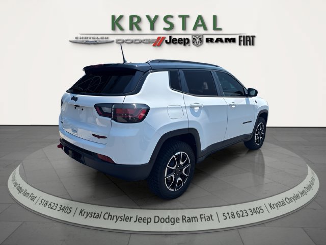 Certified 2025 Jeep Compass Trailhawk w/ Trailhawk Elite Group AWD/4WD image 7