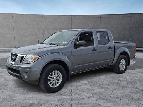 Used 2020 Nissan Frontier SV image 5