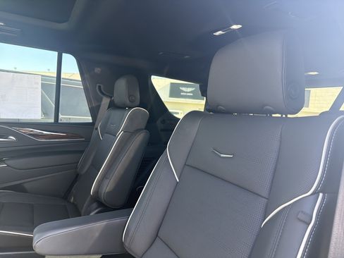 Certified 2024 Cadillac Escalade Premium Luxury w/ Performance Package image 24