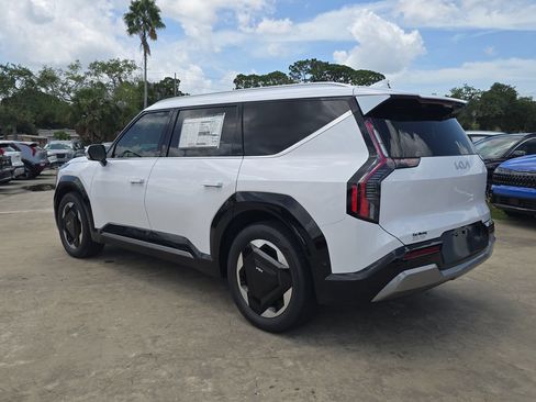 New 2026 Kia EV9 Land AWD/4WD image 6