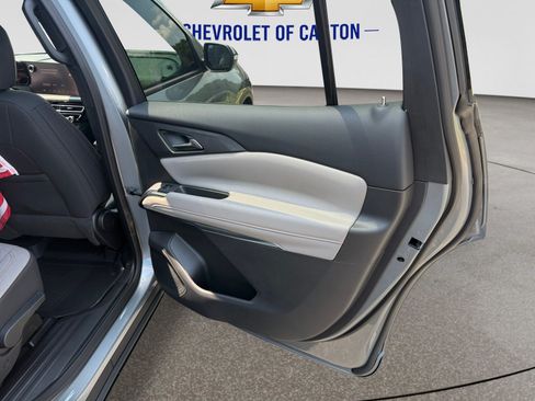 New 2026 Chevrolet Traverse LT w/ LPO, Floor Liner Package FWD image 16