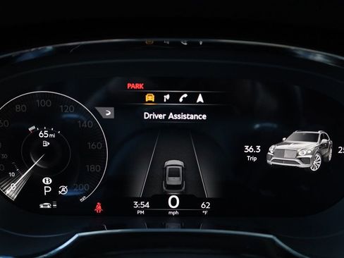 Used 2023 Bentley Bentayga Extended Wheelbase image 52