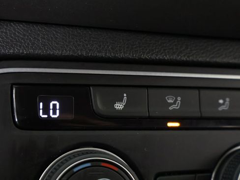 Used 2019 Volkswagen Atlas SE AWD/4WD image 52
