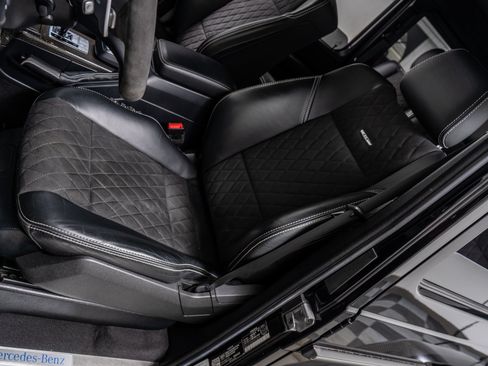 Used 2018 Mercedes-Benz G 550 Squared image 5