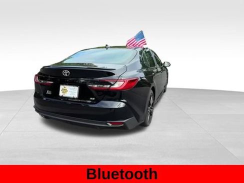 Used 2026 Toyota Camry SE w/ Convenience Package FWD image 8