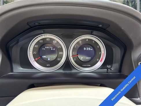 Used 2013 Volvo XC60 3.2 image 16