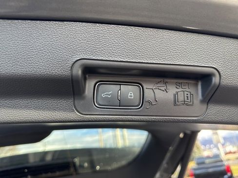 Used 2025 Ford Explorer ST-Line w/ Premium Package image 13