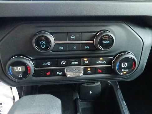New 2026 Ford Bronco Big Bend AWD/4WD image 23