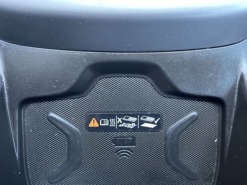 Used 2022 Chevrolet Colorado ZR2 AWD/4WD image 37