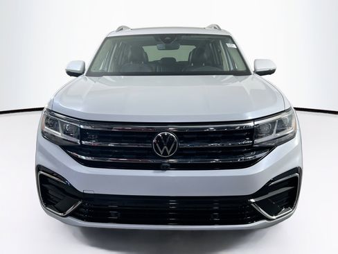 Used 2023 Volkswagen Atlas SEL Premium image 2