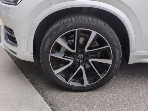 Used 2023 Volvo XC90 B6 Plus w/ Protection Package Premier image 11