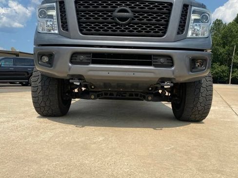 Used 2016 Nissan Titan SL AWD/4WD image 26
