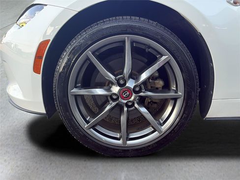 Used 2020 MAZDA MX-5 Miata 100th Anniversary RWD image 47