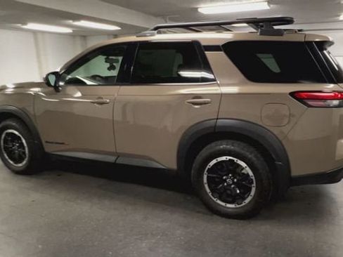 Used 2024 Nissan Pathfinder Rock Creek AWD/4WD image 6