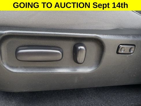Used 2022 Toyota Tacoma SR5 RWD image 23