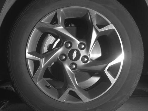 Used 2025 Chevrolet Trax LT FWD image 12