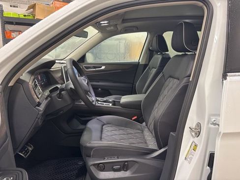 New 2026 Volkswagen Atlas SEL Premium R-Line image 6