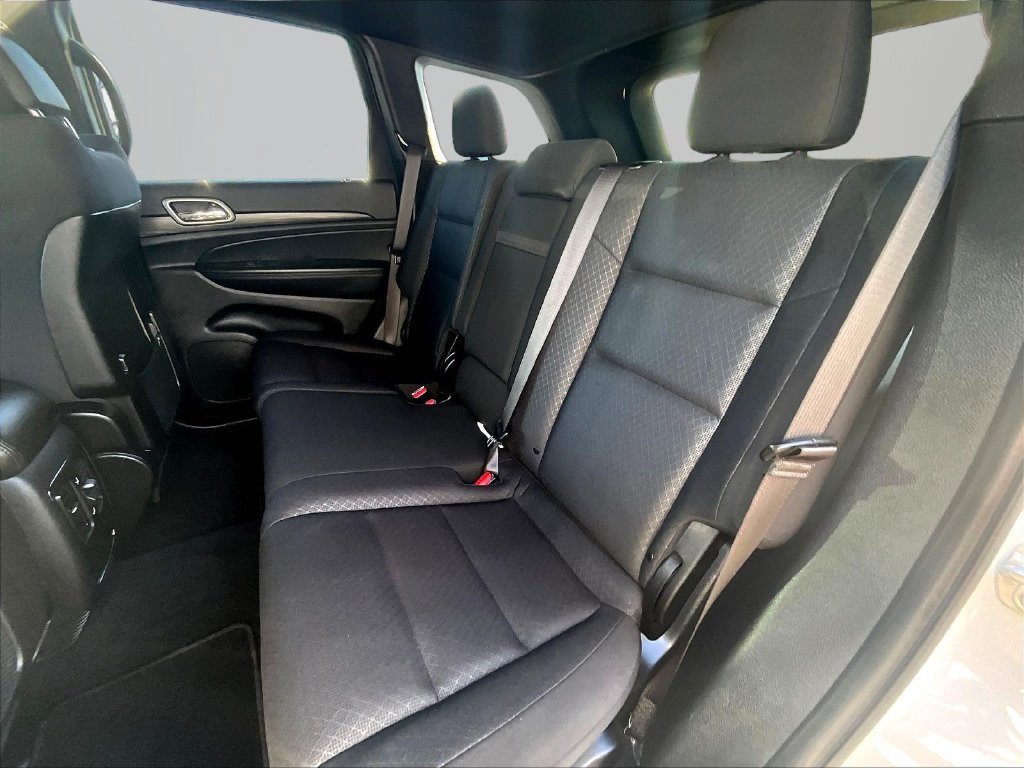 Used 2021 Jeep Grand Cherokee Laredo AWD/4WD image 24