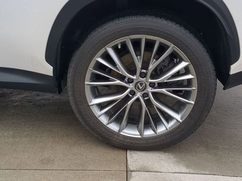 Used 2023 Lexus NX 300h AWD w/ Towing Package (2000 Lbs) image 15