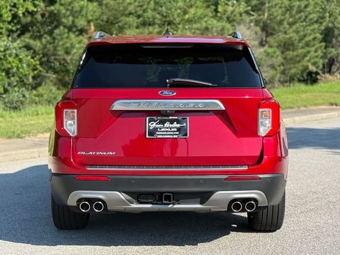 Used 2022 Ford Explorer Platinum w/ Equipment Group 601A RWD image 11