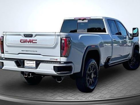 Used 2024 GMC Sierra 3500 AT4 w/ AT4 Premium Plus Package AWD/4WD image 6