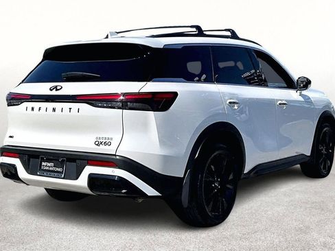 Certified 2025 INFINITI QX60 Luxe w/ Black Edition image 2