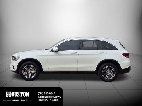 Used 2022 Mercedes-Benz GLC 300 w/ Premium Package Lite image 8