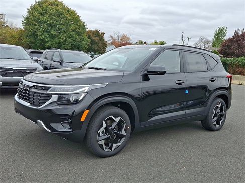 New 2026 Kia Seltos S image 2