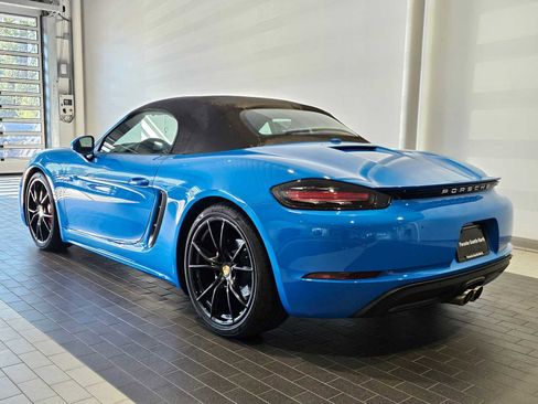 New 2025 Porsche 718 Boxster S image 3