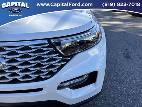 Certified 2023 Ford Explorer Platinum w/ Technology Package image 11