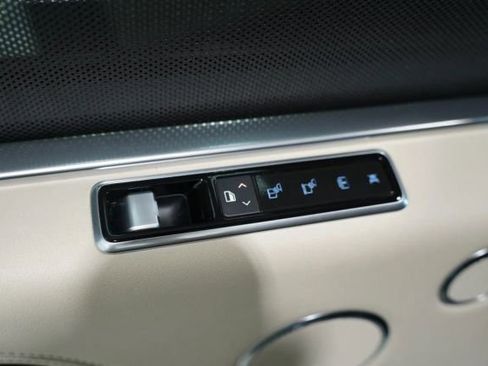 Used 2019 Land Rover Range Rover Long Wheelbase Supercharged AWD/4WD image 33