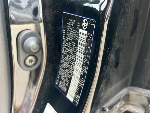 Used 2025 Toyota Corolla LE FWD image 10