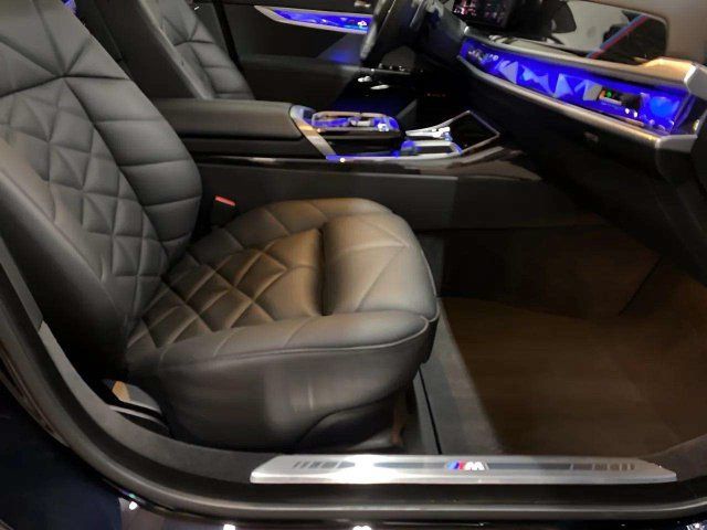 Used 2026 BMW 740i xDrive AWD/4WD image 82