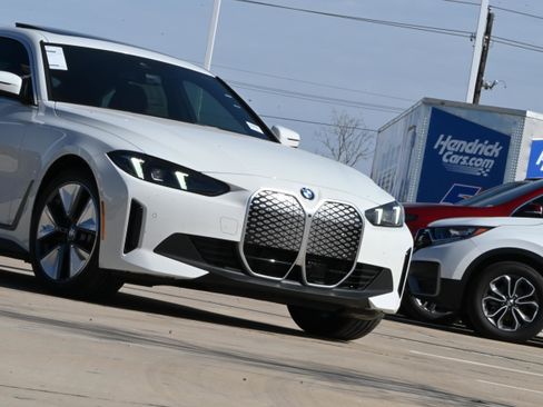 New 2026 BMW i4 eDrive40 w/ Premium Package image 3