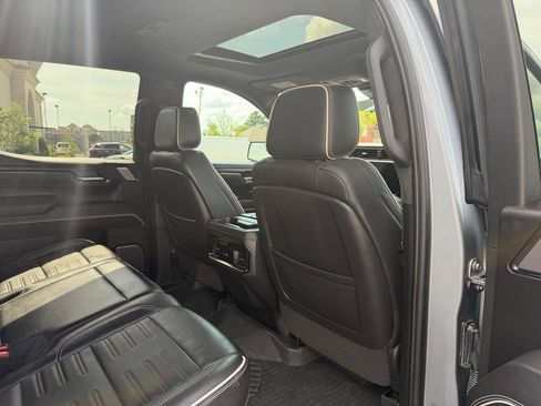 Used 2023 GMC Sierra 1500 AT4X w/ AT4X AEV Edition AWD/4WD image 18