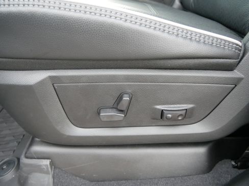 New 2026 RAM 3500 Laramie AWD/4WD image 9