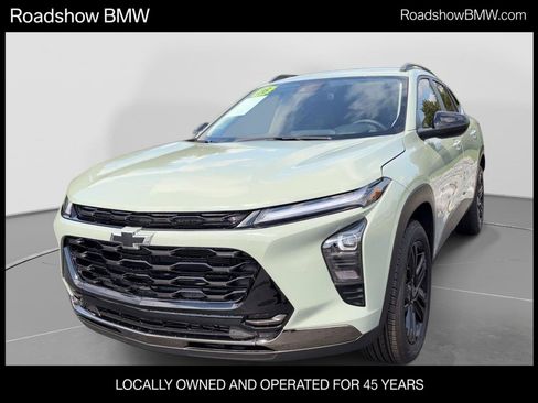 Used 2026 Chevrolet Trax ACTIV w/ Driver Confidence Package FWD image 1