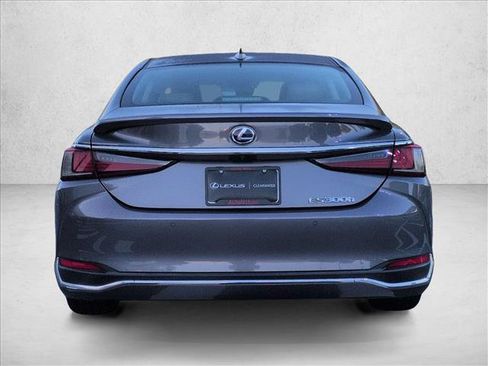 Used 2021 Lexus ES 300h w/ Premium Package FWD image 7