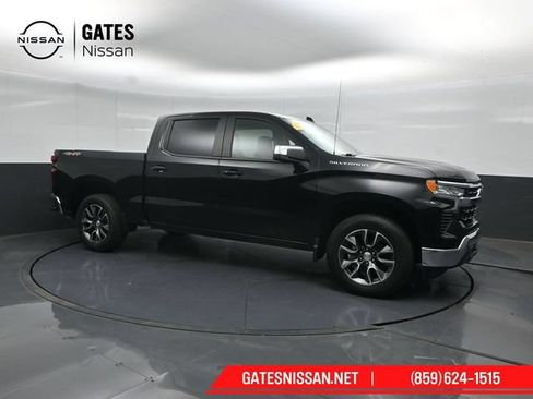 Used 2023 Chevrolet Silverado 1500 LT AWD/4WD image 1