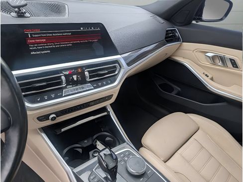Used 2019 BMW 330i Sedan w/ Premium Package RWD image 19