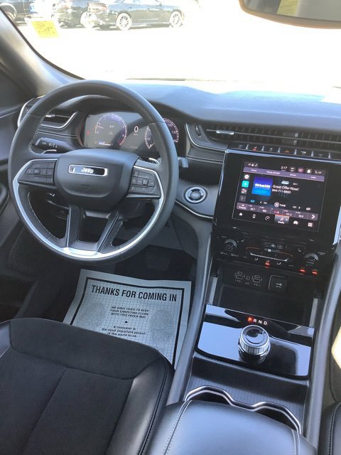 Certified 2024 Jeep Grand Cherokee Altitude AWD/4WD image 21