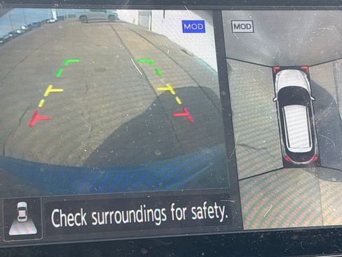 Used 2021 Nissan Kicks SR w/ SR Premium Package image 9